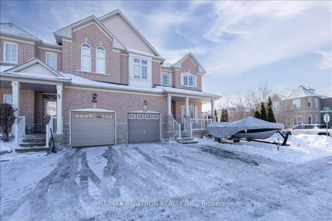 Photo 5 at 379 Old Colony Road, Oak Ridges Lake Wilcox, Richmond Hill