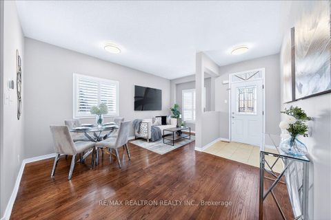 Photo 7 at 379 Old Colony Road, Oak Ridges Lake Wilcox, Richmond Hill