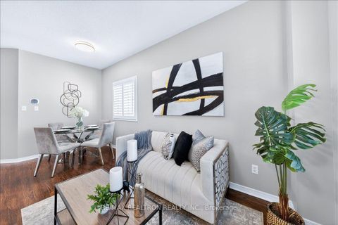 Photo 11 at 379 Old Colony Road, Oak Ridges Lake Wilcox, Richmond Hill