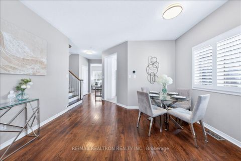 Photo 12 at 379 Old Colony Road, Oak Ridges Lake Wilcox, Richmond Hill