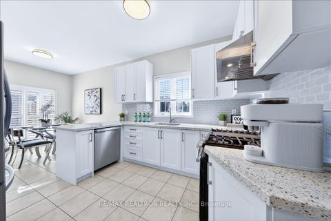 Photo 14 at 379 Old Colony Road, Oak Ridges Lake Wilcox, Richmond Hill