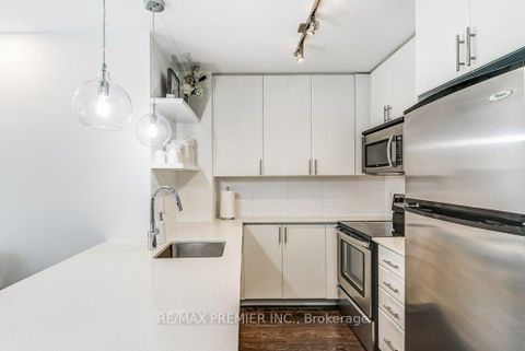 Photo 6 at 414 - 560 Front Street W, Waterfront Communities C1, Toronto