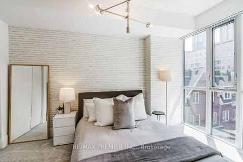 Photo 14 at 414 - 560 Front Street W, Waterfront Communities C1, Toronto