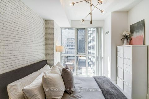 Photo 15 at 414 - 560 Front Street W, Waterfront Communities C1, Toronto