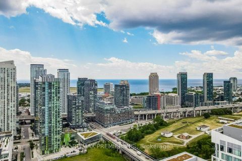 Photo 39 at 414 - 560 Front Street W, Waterfront Communities C1, Toronto