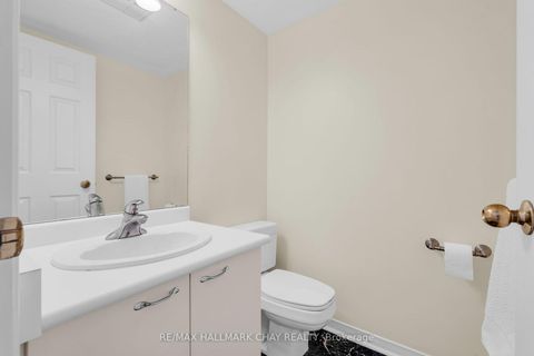 Photo 13 at 103 - 21 Kempenfelt Drive, North Shore, Barrie