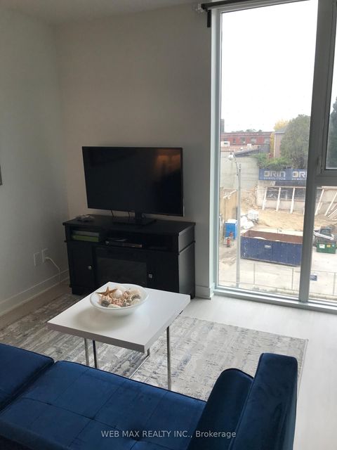 Photo 8 at 401 - 185 Alberta Avenue W, Oakwood Village, Toronto