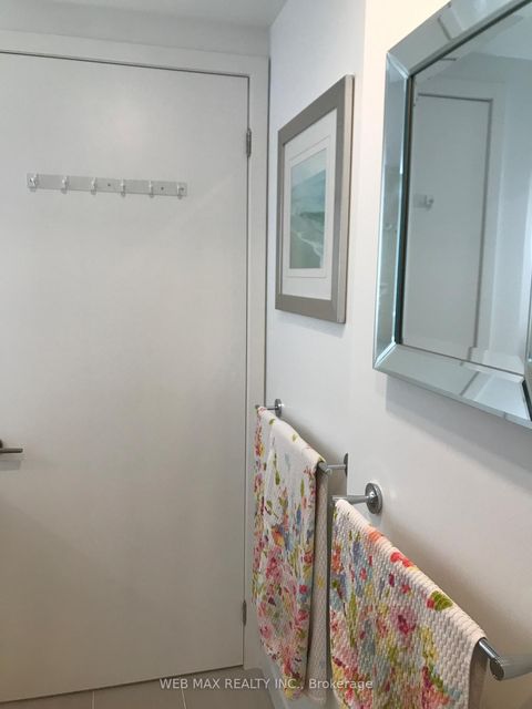 Photo 9 at 401 - 185 Alberta Avenue W, Oakwood Village, Toronto