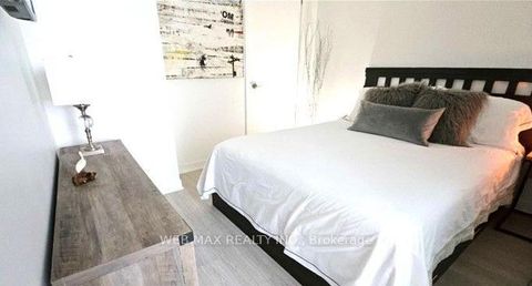 Photo 15 at 401 - 185 Alberta Avenue W, Oakwood Village, Toronto