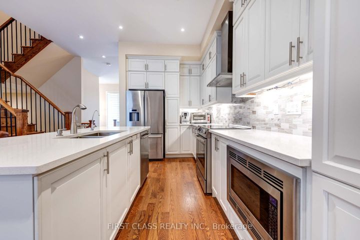 Photo 18 at 4 Allerton Road, Patterson, Vaughan