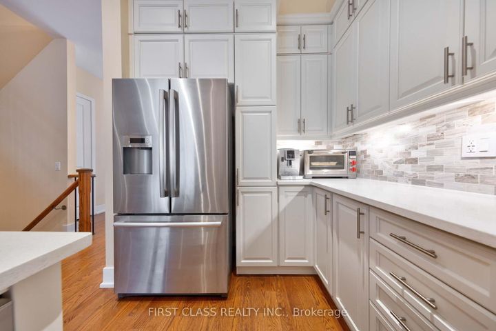 Photo 20 at 4 Allerton Road, Patterson, Vaughan