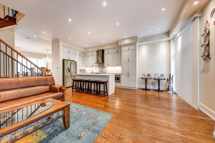 Photo 24 at 4 Allerton Road, Patterson, Vaughan