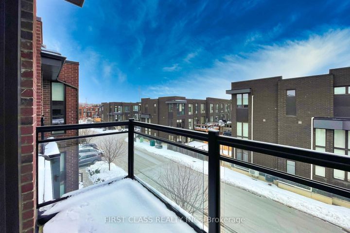 Photo 35 at 4 Allerton Road, Patterson, Vaughan