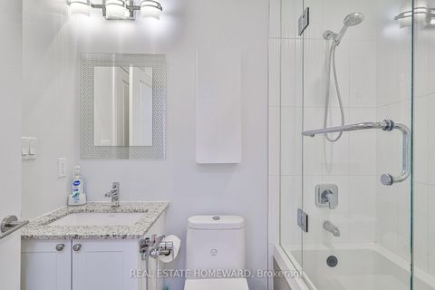 Photo 8 at 911B - 9600 Yonge Street, North Richvale, Richmond Hill
