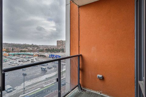 Photo 31 at 911B - 9600 Yonge Street, North Richvale, Richmond Hill