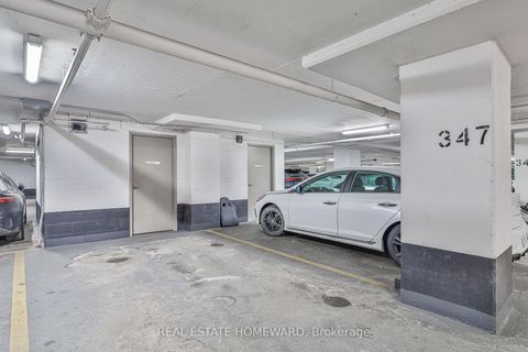 Photo 32 at 911B - 9600 Yonge Street, North Richvale, Richmond Hill