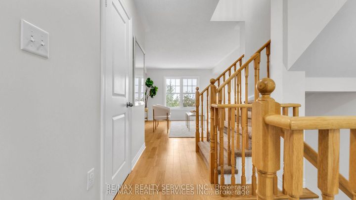 Photo 5 at 16 Soldier Street, Northwest Brampton, Brampton