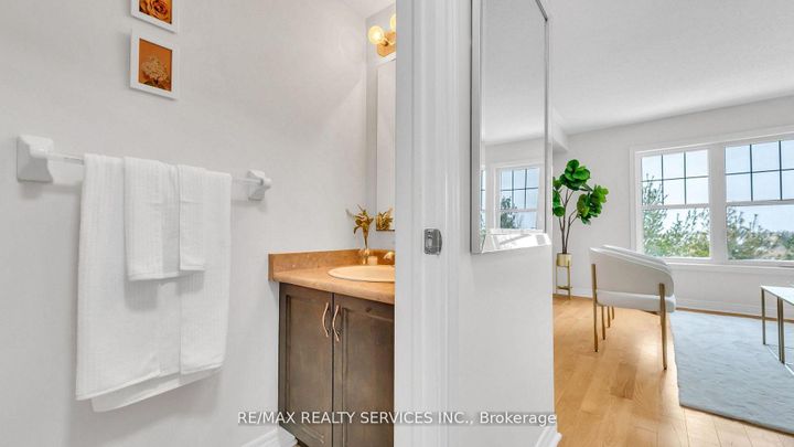 Photo 11 at 16 Soldier Street, Northwest Brampton, Brampton