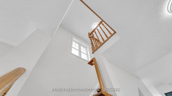 Photo 13 at 16 Soldier Street, Northwest Brampton, Brampton