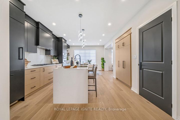 Photo 5 at 1160 Skyridge Boulevard, Rural Pickering, Pickering