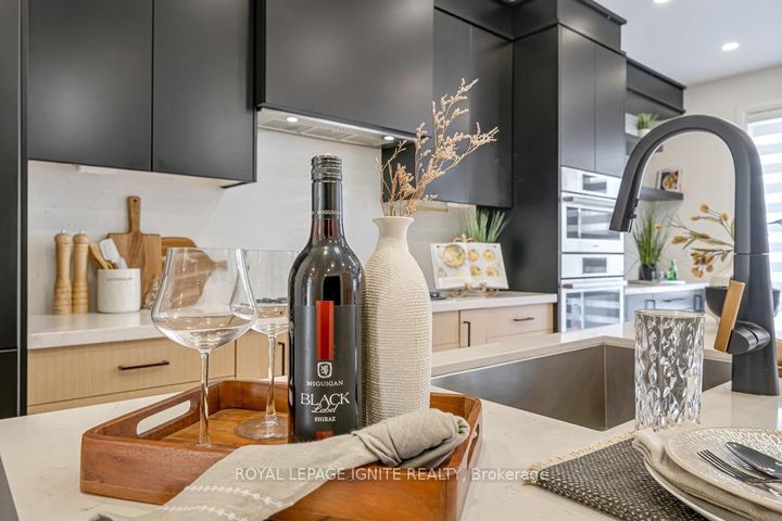 Photo 6 at 1160 Skyridge Boulevard, Rural Pickering, Pickering