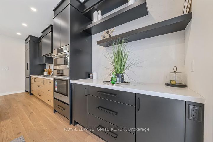 Photo 13 at 1160 Skyridge Boulevard, Rural Pickering, Pickering