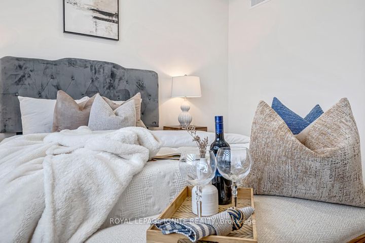 Photo 24 at 1160 Skyridge Boulevard, Rural Pickering, Pickering