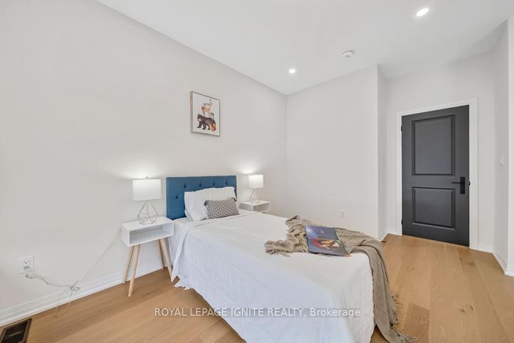 Photo 33 at 1160 Skyridge Boulevard, Rural Pickering, Pickering