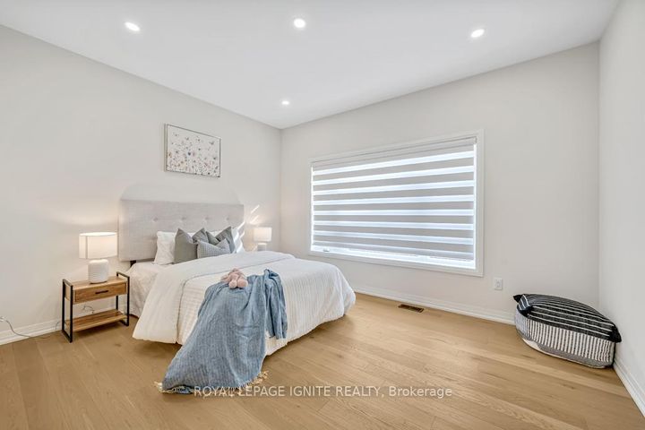 Photo 34 at 1160 Skyridge Boulevard, Rural Pickering, Pickering