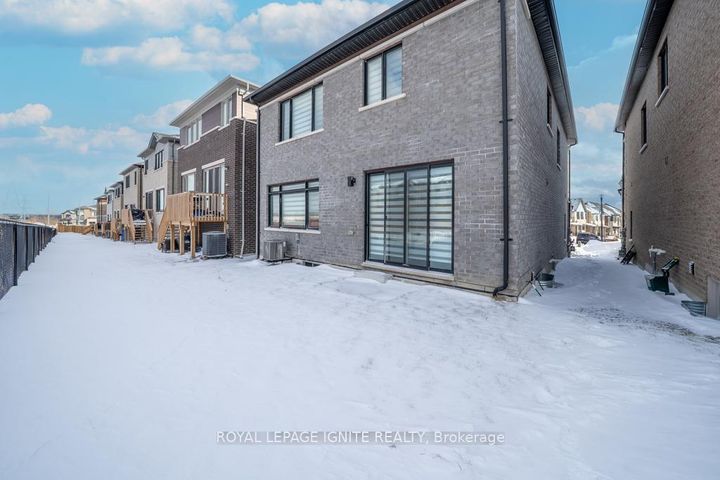 Photo 39 at 1160 Skyridge Boulevard, Rural Pickering, Pickering