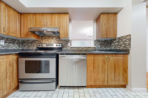 Photo 9 at 307 - 330 Mccowan Road, Eglinton East, Toronto