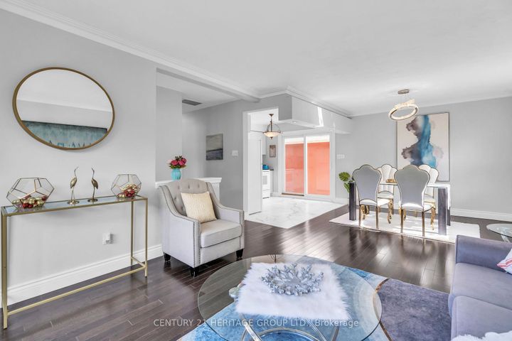 Photo 7 at 53 Wilstead Drive, Central Newmarket, Newmarket