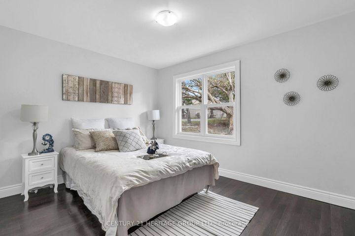 Photo 10 at 53 Wilstead Drive, Central Newmarket, Newmarket