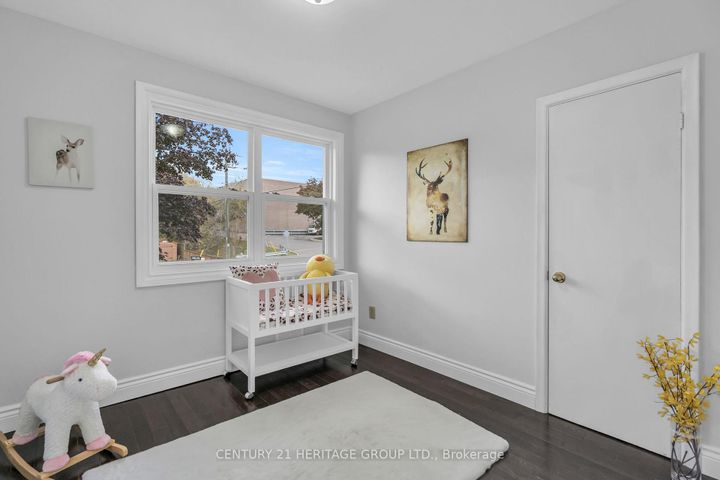 Photo 12 at 53 Wilstead Drive, Central Newmarket, Newmarket