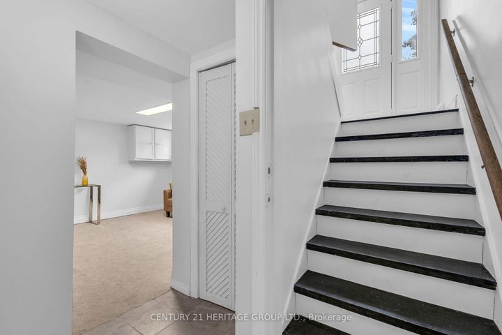 Photo 15 at 53 Wilstead Drive, Central Newmarket, Newmarket