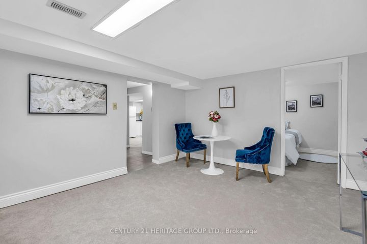Photo 17 at 53 Wilstead Drive, Central Newmarket, Newmarket