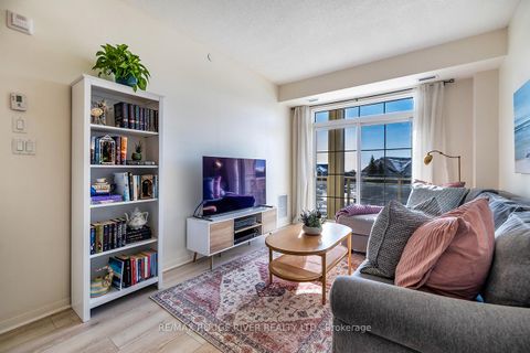 Photo 10 at 322 - 84 Aspen Springs Drive, Bowmanville, Clarington