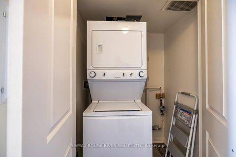 Photo 16 at 322 - 84 Aspen Springs Drive, Bowmanville, Clarington