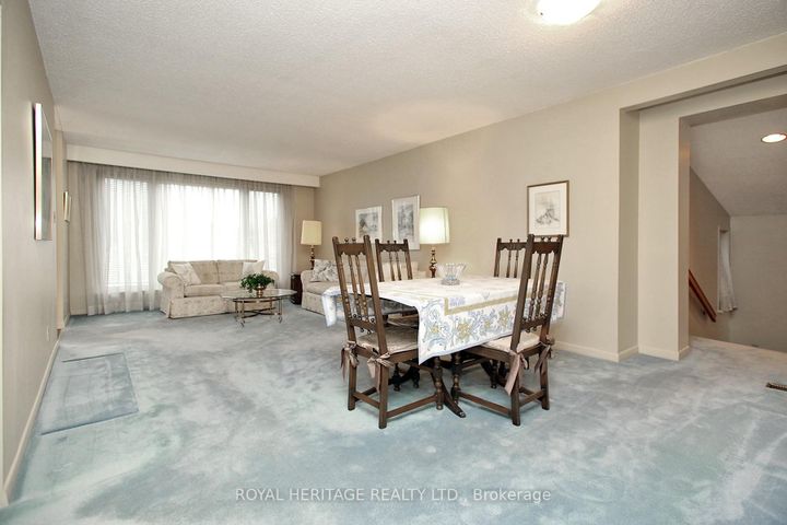 Photo 11 at 65 Bennett Road, West Hill, Toronto