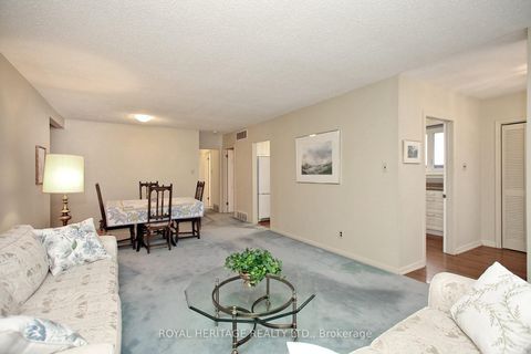 Photo 10 at 65 Bennett Road, West Hill, Toronto