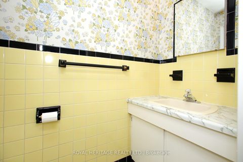 Photo 20 at 65 Bennett Road, West Hill, Toronto