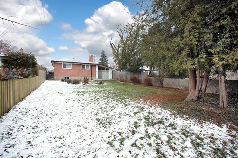 Photo 30 at 65 Bennett Road, West Hill, Toronto