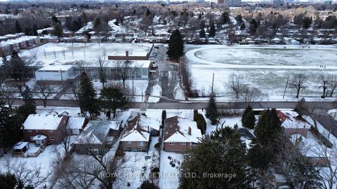 Photo 35 at 65 Bennett Road, West Hill, Toronto