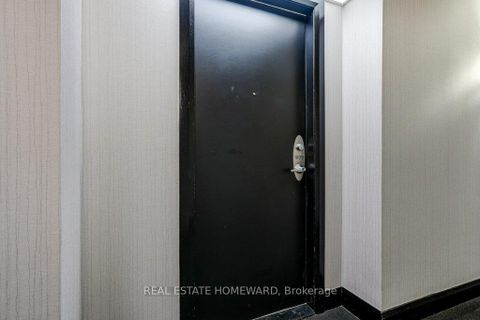 Photo 8 at 1009 - 323 Richmond Street E, Moss Park, Toronto