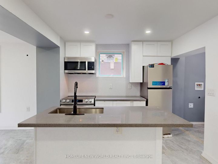 Photo 3 at 11 Maple Street, Central, Oshawa