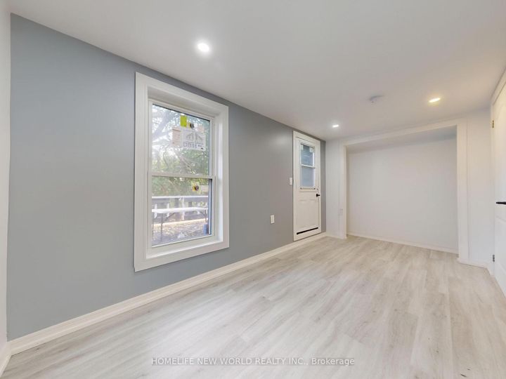 Photo 5 at 11 Maple Street, Central, Oshawa