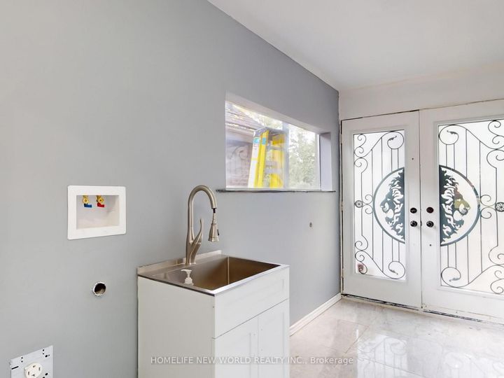 Photo 8 at 11 Maple Street, Central, Oshawa