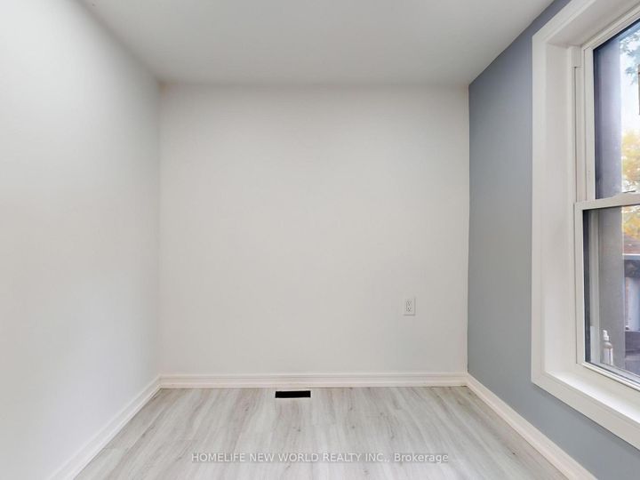 Photo 12 at 11 Maple Street, Central, Oshawa