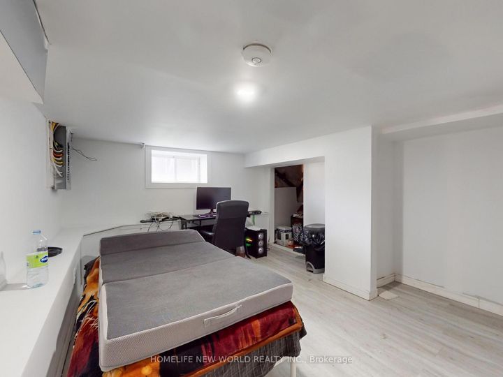 Photo 15 at 11 Maple Street, Central, Oshawa