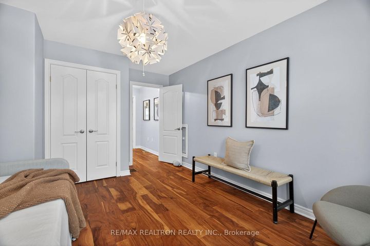 Photo 18 at 80 Gardiner Drive, Bradford, Bradford West Gwillimbury